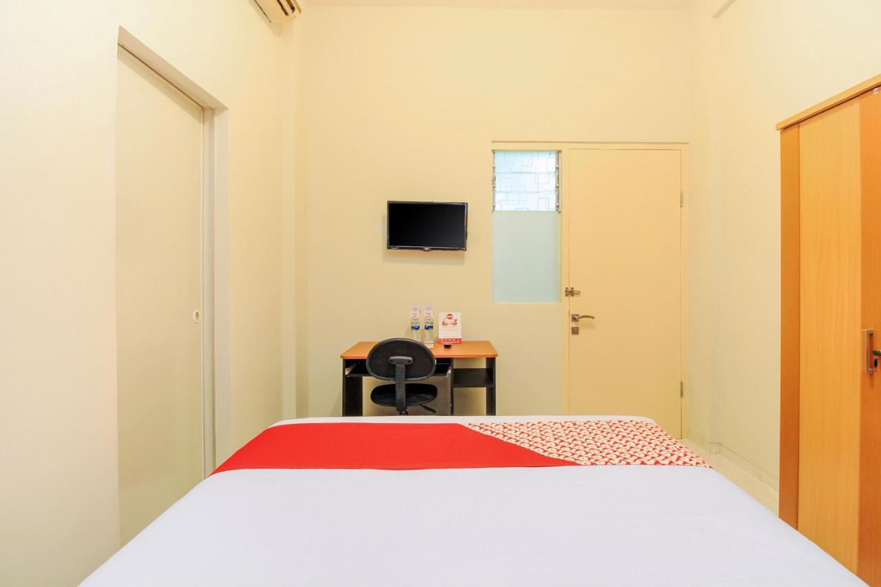 Super Oyo 168 K-15 Residence Surabaya Exterior foto